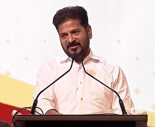 పాత ప్రభుత్వాల పాలసీలను రద్దు చేయలేదు: రేవంత్