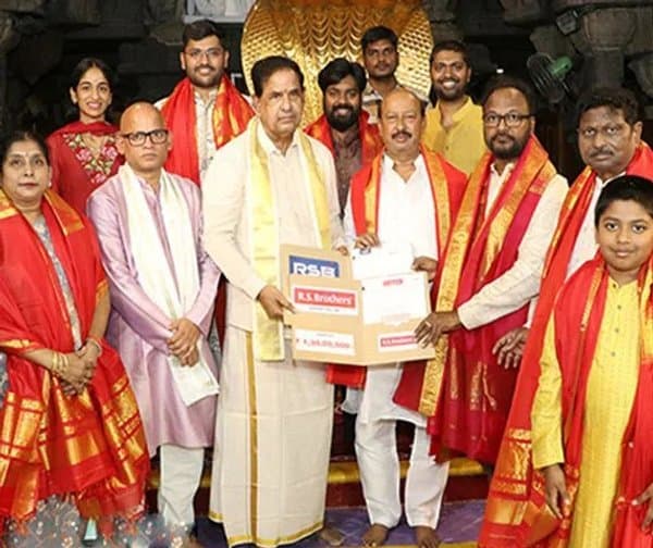 శ్రీవారి సేవలో 'R.S. బ్రదర్స్'