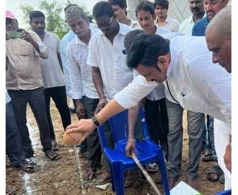 పల్లెపండుగ పనులు ప్రారంభించిన RRR - Udayam