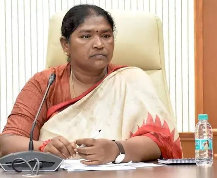 తాగునీటి సమస్యపై 100 రోజుల యాక్షన్ ప్లాన్: సీతక్క