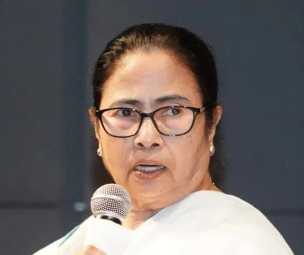 టీఎంసీలో ఆధిపత్య పోరు: పార్టీపై మమత పట్టు - Udayam Digital