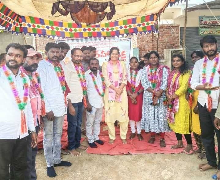 నిరుద్యోగ కళాకారుల రిలే నిరాహార దీక్ష - Udayam