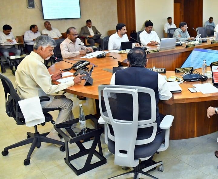 ఏపీ కేబినెట్ భేటీలో 12 కీలక అంశాలకు ఆమోదం