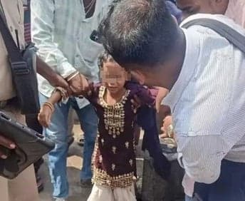 హుస్సేన్ సాగర్‌లో ఆరేళ్ల కూతురిని విసిరేసిన తల్లి