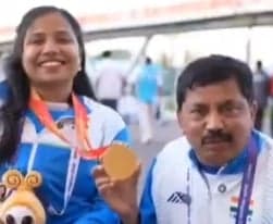 15 ఏళ్ల కృషికి ఫలితం.. సువర్ణ రాజ్‌కు స్వర్ణం