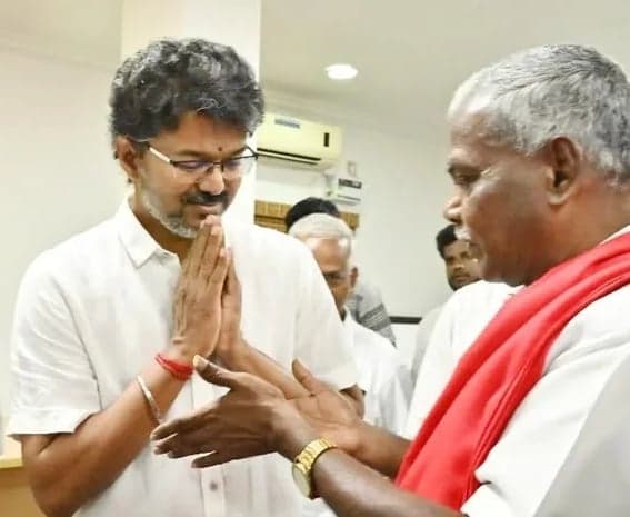 విజయ్‌ ప్రభుత్వానికి మద్దతు ఇస్తూనే.. ఉప ఎన్నికల్లో ఢీ!