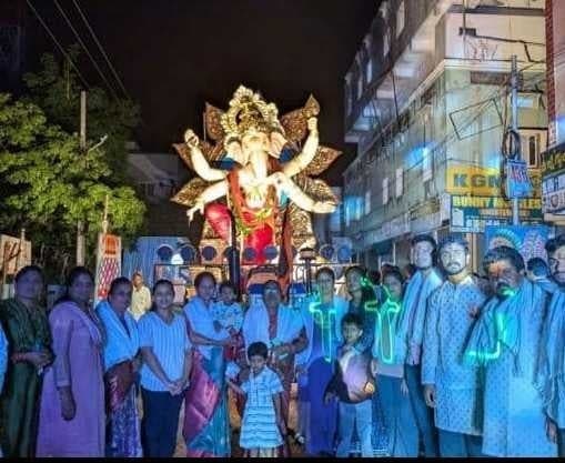 గ్రీన్‌పార్క్‌ లడ్డూకు రూ.2.95 లక్షలు - Udayam