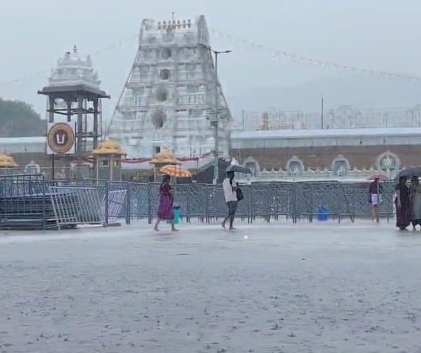 తిరుమలలో అకస్మాత్తుగా ఏం జరిగింది? జలమయమైన పుణ్యక్షేత్రం! - Udayam Digital