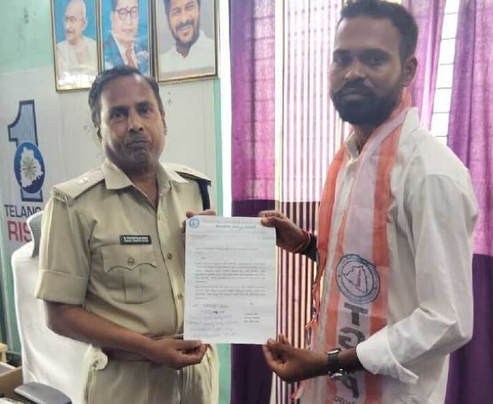 స్కూల్‌ బస్సులపై చర్యలు తీసుకోవాలి