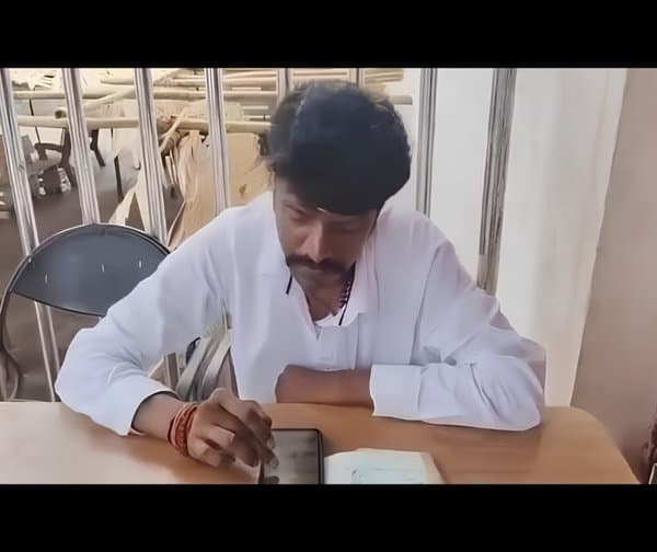 కొండగట్టు ఆలయంలో డ్రైవర్ హవా