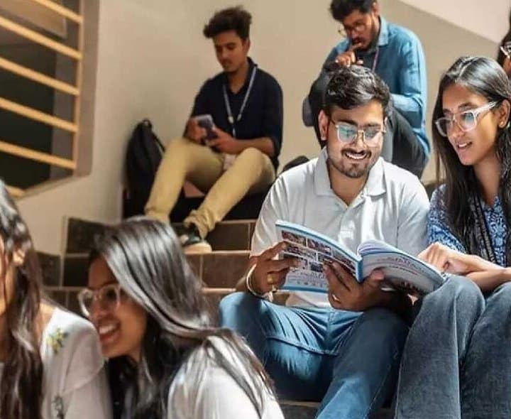 నెల్లూరు: ఇంజినీరింగ్ సీట్ల భర్తీకి స్పందన కరవు