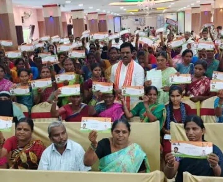దేవరకద్రలో సంక్షేమ పథకాలు