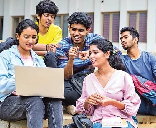 డిగ్రీతో ఐఐటీల్లో పీజీకి అవకాశం