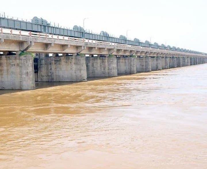 గోదావరిలో 70 ఏళ్ల కనిష్ఠానికి నీటి ప్రవాహం