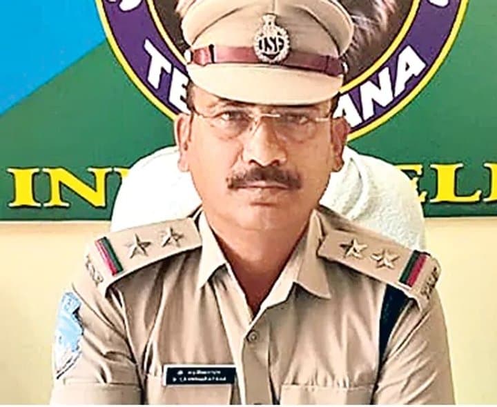 ఇంధన్‌పల్లి రేంజర్‌ సస్పెన్షన్