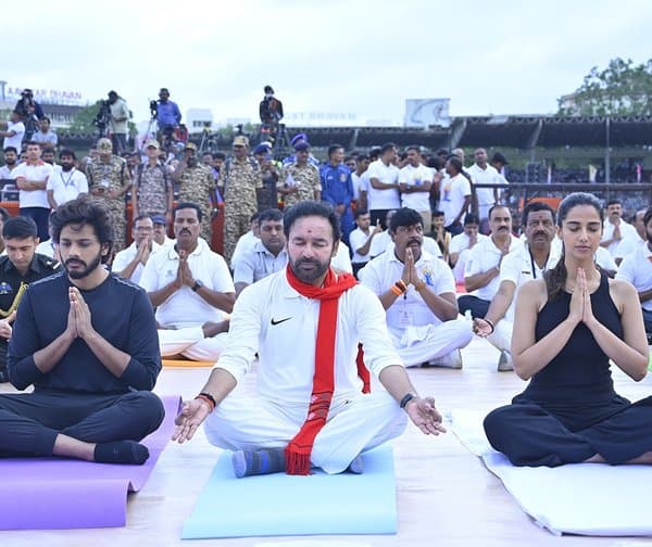 సికింద్రాబాద్‌లో యోగా సందడి