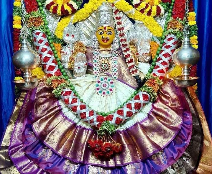 జమ్ములమ్మ అమ్మవారికి విశేష పూజలు - Udayam