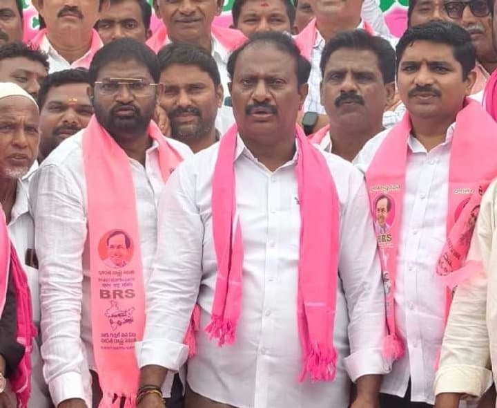 హుజూర్‌నగర్‌లో 26న బీఆర్‌ఎస్‌ మహాధర్నా - Udayam