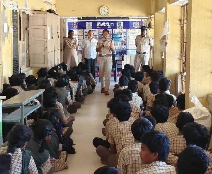 పెడనలో చట్టాలపై అవగాహన కార్యక్రమం - Udayam