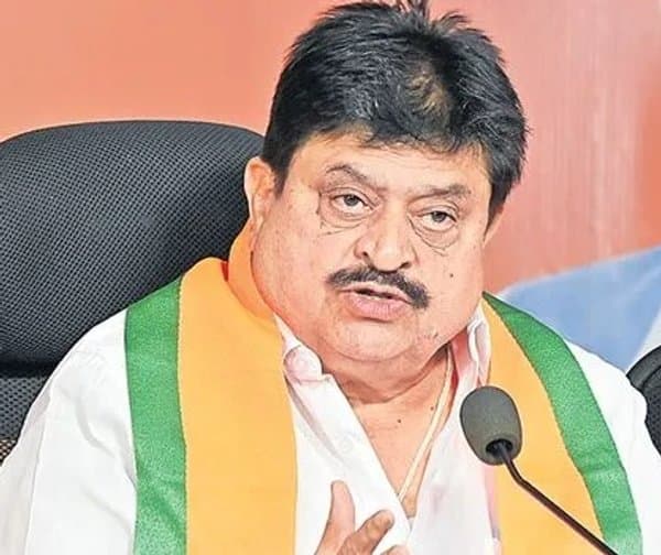 బీజేపీ కార్యాలయాలు ‘దేవాలయాలు