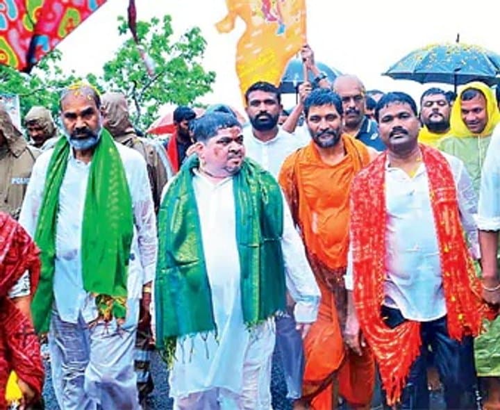 రైతుల కోసం గిరి ప్రదక్షిణ - Udayam Digital