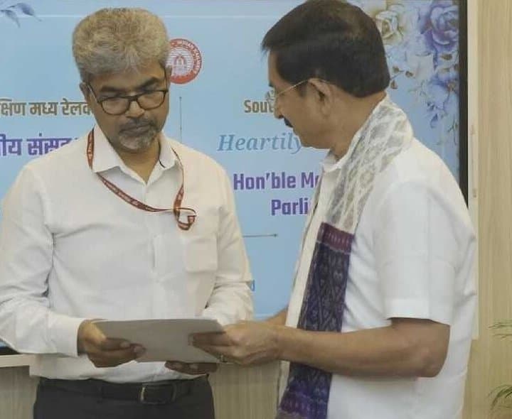 కొత్త రైళ్ల కోసం ఎంపీల విజ్ఞప్తి
