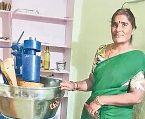 వనితలకు పొదుపు సంఘాల చేయూత