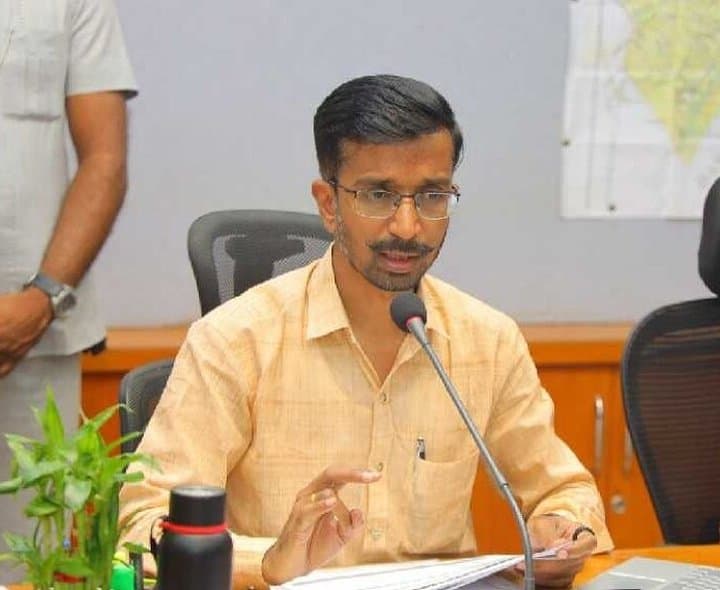 ప్రతి కుటుంబంలో పారిశ్రామికవేత్తే లక్ష్యం: కలెక్టర్