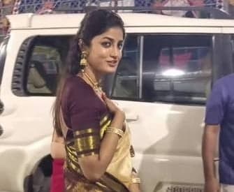 శ్రీకాళహస్తీశ్వరుడిని దర్శించుకున్న డింపుల్‌ హయాతి