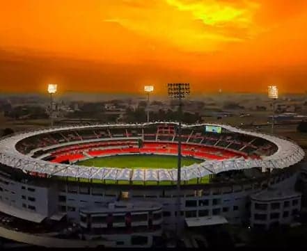 రూ.15 లక్షల ఎకరం.. రూ.3 కోట్లకు విక్రయం!