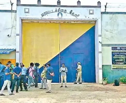 ఖైదీల పరారీ ఘటన.. ప్రధాన సూత్రధారి అరెస్ట్