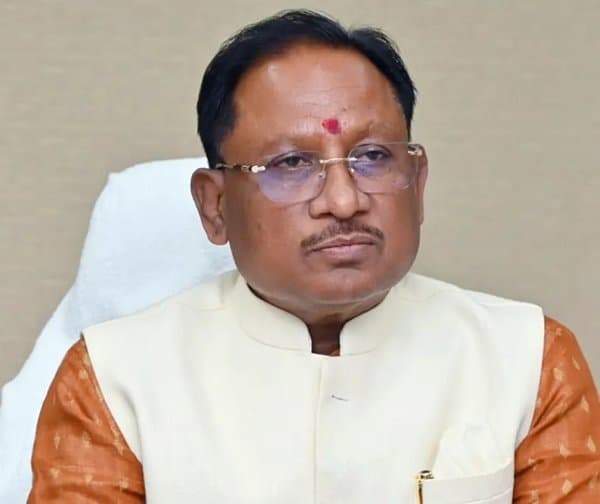 వీరాంగనకు ఘన నివాళి - Udayam Digital