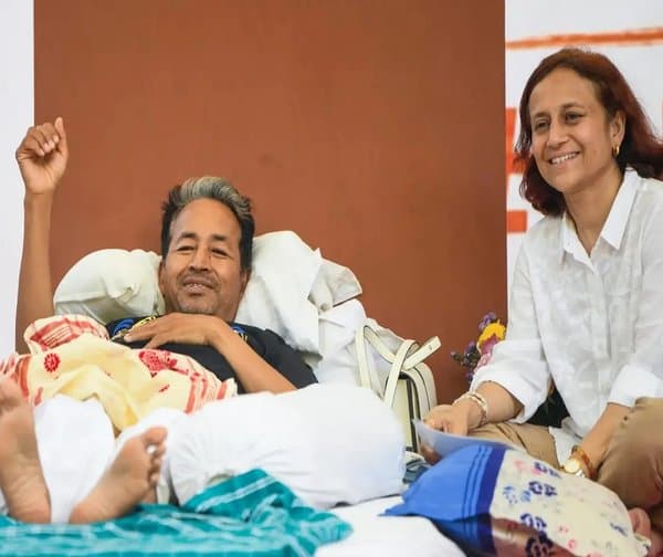 వాంగ్‌చుక్ ఆసుపత్రికి తరలింపు.. భార్య అభ్యంతరం