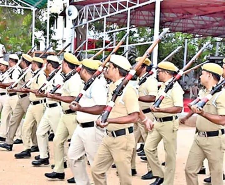 ఉమ్మడి జిల్లాకు 601 కానిస్టేబుల్‌, 4 ఎస్సై పోస్టులు