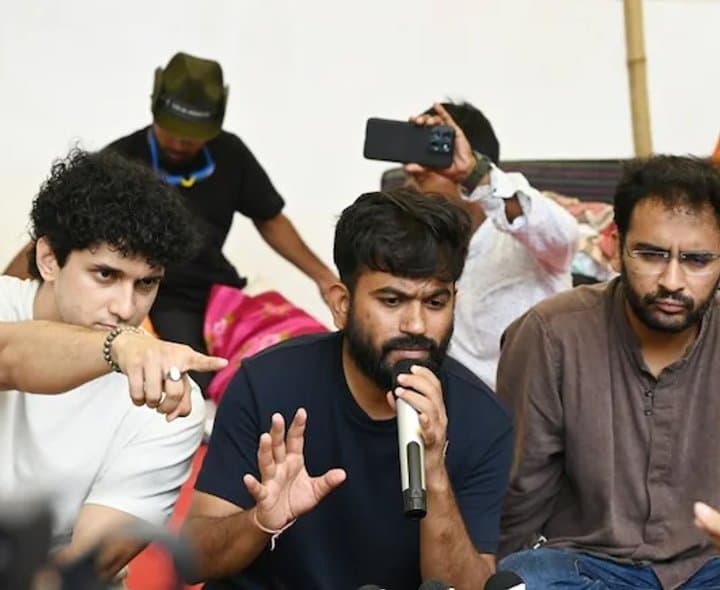 ధర్మేంద్ర ప్రధాన్ రాజీనామా.. అయినా కొనసాగుతున్న ఆందోళన