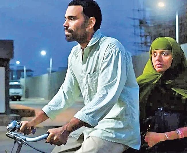  వెనిస్‌లో అనుపర్ణ సినిమాకు నెట్‌ప్యాక్‌ అవార్డు