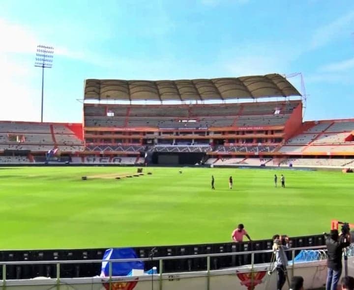 t20 మ్యచ్ కారణంగా ఉప్పల్‌లో ట్రాఫిక్‌ ఆంక్షలు