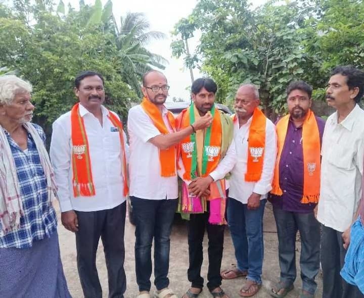 బీజేపీ గిరిజన మోర్చా ప్రధాన కార్యదర్శిగా రవినాయక్‌