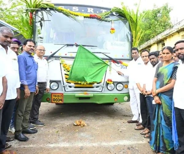 ధర్మపురిలో కొత్త బస్సు సర్వీసుల ప్రారంభం