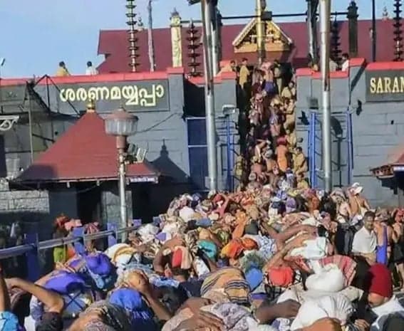 శబరిమల యాత్రికులకు ఆరోగ్య పరీక్షలు