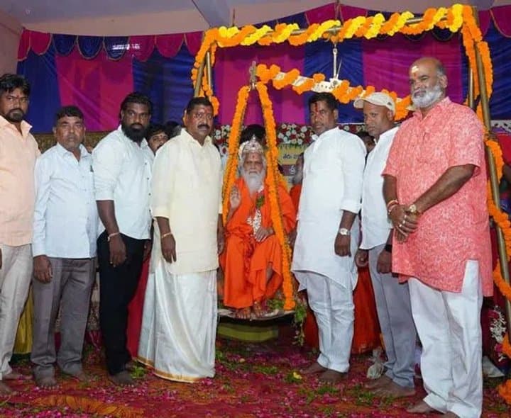 ఘనంగా గురుపౌర్ణమి వేడుకలు
