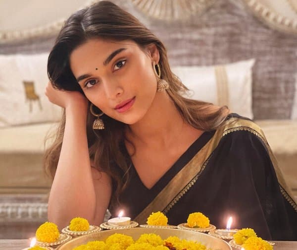 హారర్ చిత్రంలో సయీ మంజ్రేకర్.. ఆ పాత్ర వెనుక ఉన్న రహస్యం - Udayam Digital
