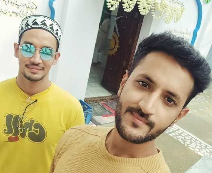 పెయింట్‌ డబ్బా వివాదం.. కర్రలతో దాడి - Udayam