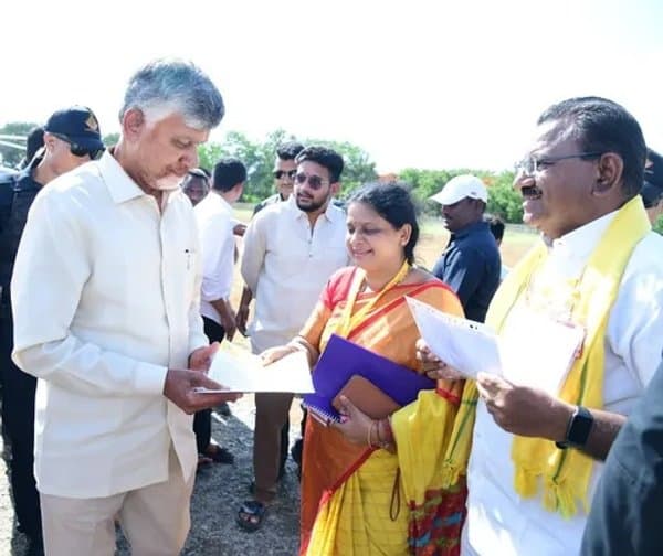 హనుమాపురం అభివృద్ధికి సీఎంను కోరిన శశిరేఖ