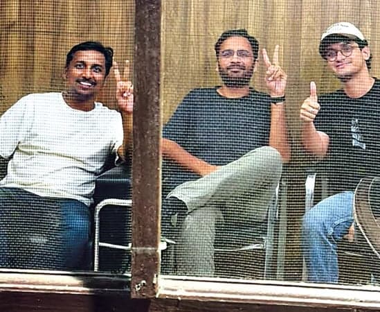మోదీకి సీజేపీ నేత అభిజీత్‌ సవాలు
