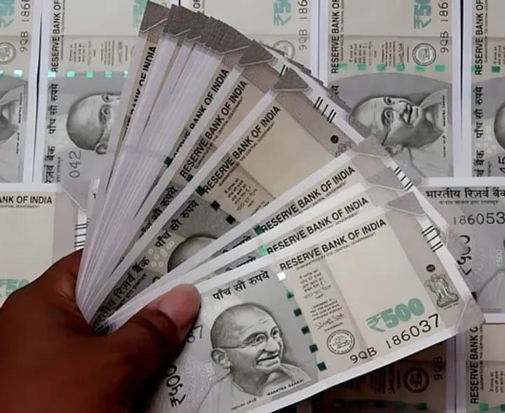 విద్యార్థులకు రూ.15 లక్షల స్కాలర్‌షిప్