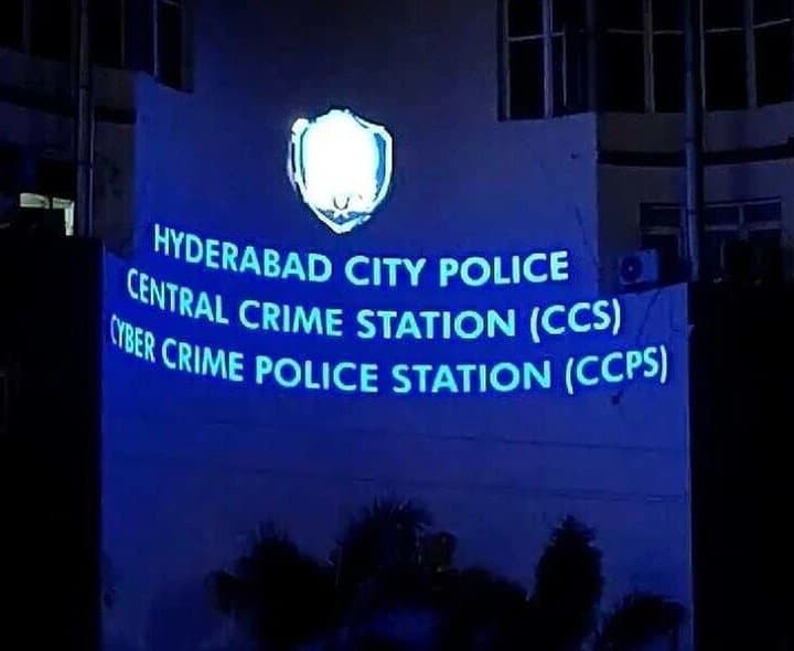 15 రాష్ట్రాల్లో దాడులు.. 49 మంది సైబర్ నేరగాళ్ల అరెస్ట్