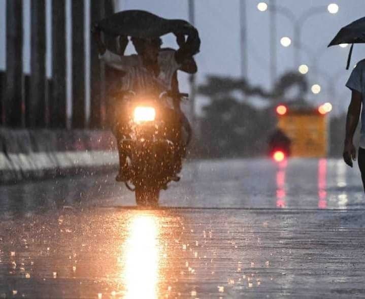 ఉయ్యూరులో అత్యవసర సహాయానికి నంబర్ - Udayam