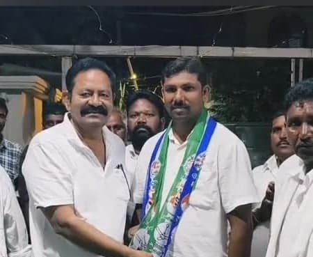 బొల్లాపల్లిలో వైసీపీలో చేరిన టీడీపీ నేతలు - Udayam