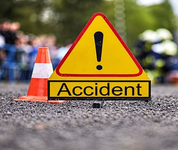 ఖమ్మంలో ప్రైవేట్ బస్సు ప్రమాదం